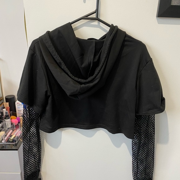 black hoodie with graphic photo on front! cropped with fishnet sleeves :) - Picture 2 of 2